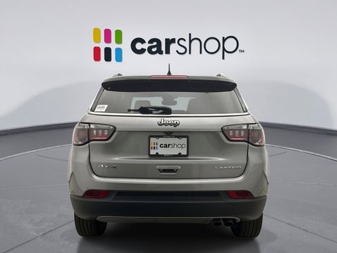 Used 2022 Jeep Compass Limited AWD/4WD image 3