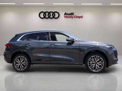 New 2025 Audi Q5 Premium Plus image 6