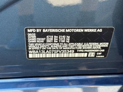 Used 2025 BMW 330i Sedan w/ Premium Package RWD image 39