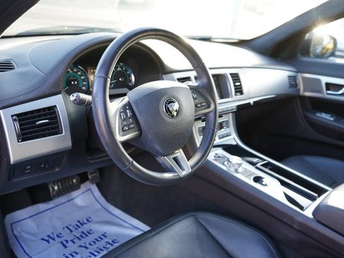 Used 2015 Jaguar XF Portfolio RWD image 8