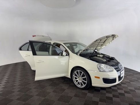 Used 2007 Volkswagen Jetta Wolfsburg Edition image 11