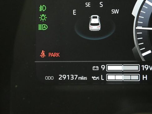 Used 2025 Toyota Sequoia Limited w/ TRD Off-Road Package AWD/4WD image 27