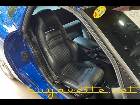 Used 2002 Chevrolet Corvette Coupe w/ Preferred Equipment Group2 image 18