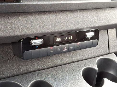 Used 2025 Mercedes-Benz Sprinter 2500 image 14