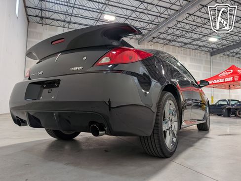 Used 2009 Pontiac G6 GXP w/ Sun And Sound Package image 16
