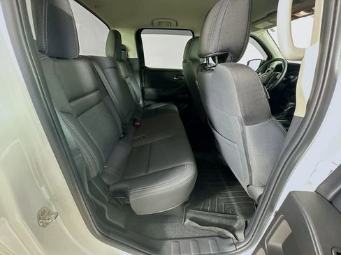 Used 2023 Nissan Frontier SV w/ Technology Package AWD/4WD image 27