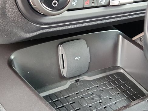 New 2024 Ford Bronco Outer Banks image 18