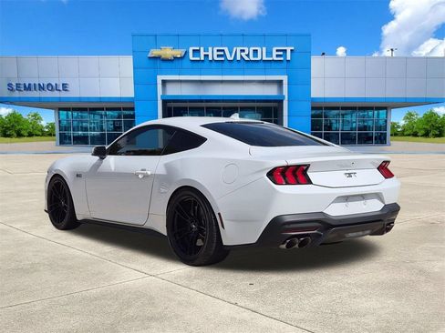 Used 2024 Ford Mustang GT Premium RWD image 3