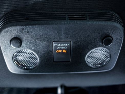 Used 2021 Ford Mustang Shelby GT500 w/ Technology Package image 26