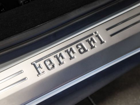Used 2013 Ferrari 458 Spider RWD image 33