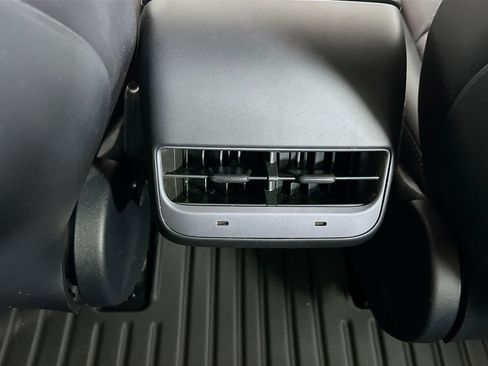 Used 2022 Tesla Model 3 Long Range image 26