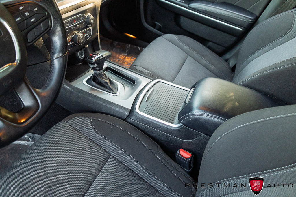 Used 2022 Dodge Charger SXT AWD/4WD image 31