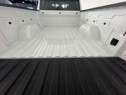 Used 2026 GMC Sierra 1500 SLE w/ Preferred Package RWD image 26