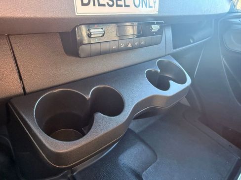 Used 2025 Mercedes-Benz Sprinter 2500 image 30