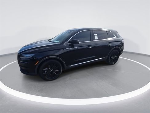 Used 2022 Lincoln Nautilus Reserve w/ Equipment Group 201A image 4