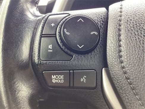 Used 2016 Toyota RAV4 XLE image 17