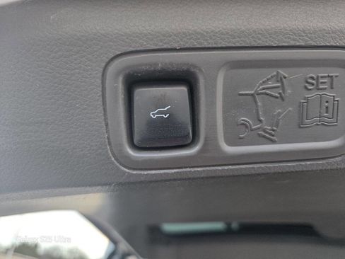 Used 2020 Ford Expedition Max XLT w/ Equipment Group 202A image 20