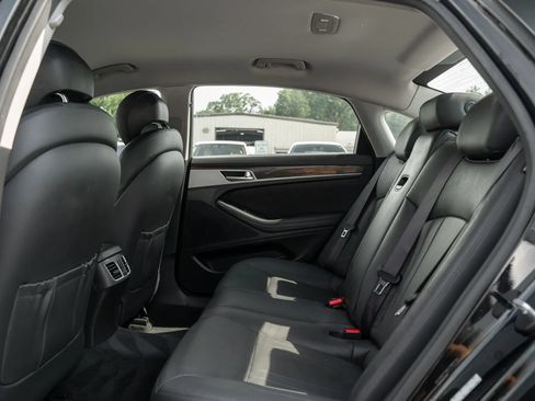Used 2017 Genesis G80 3.8 AWD/4WD image 8