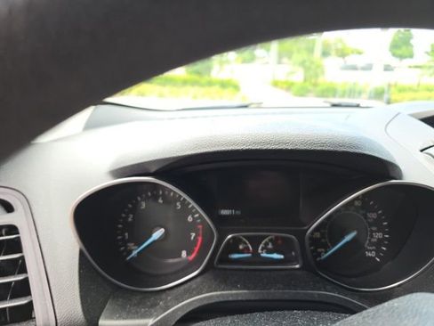 Used 2017 Ford Escape S image 9