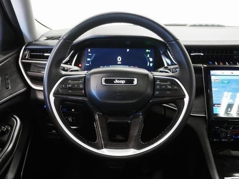 Used 2023 Jeep Grand Cherokee 4WD 4xe image 22