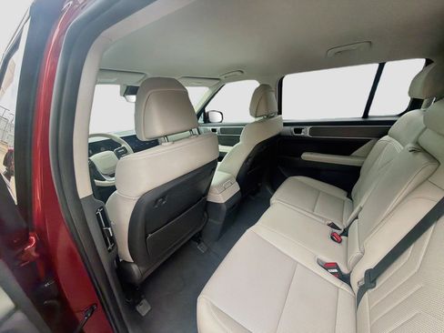 Used 2024 Hyundai Santa Fe SEL FWD image 21