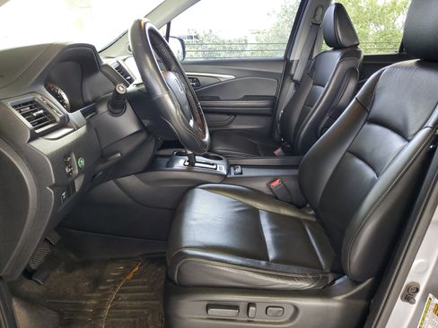 Used 2017 Honda Ridgeline RTL-T image 18