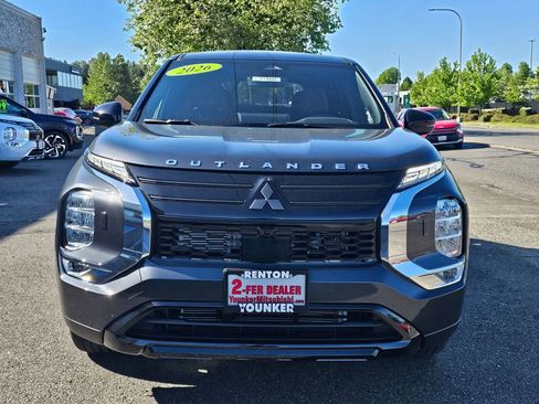 New 2026 Mitsubishi Outlander LE AWD/4WD image 2