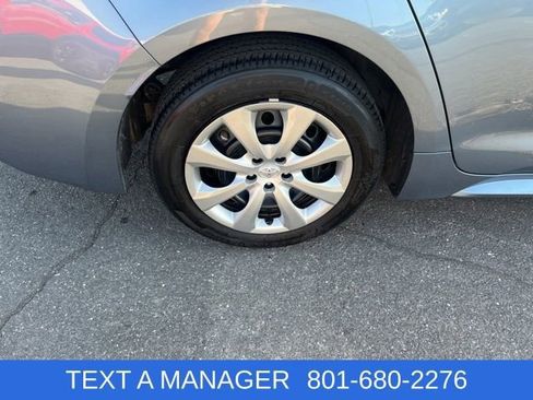 Used 2025 Toyota Corolla LE image 6