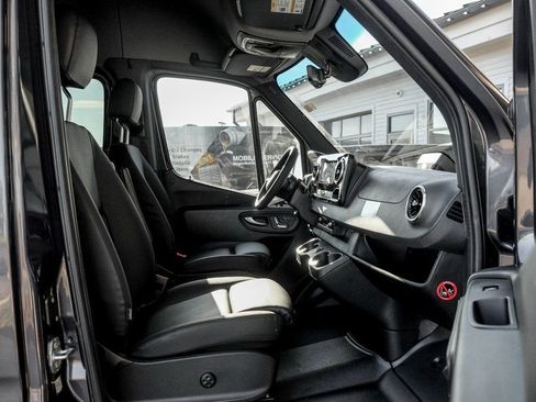 New 2025 Mercedes-Benz Sprinter 2500 image 21