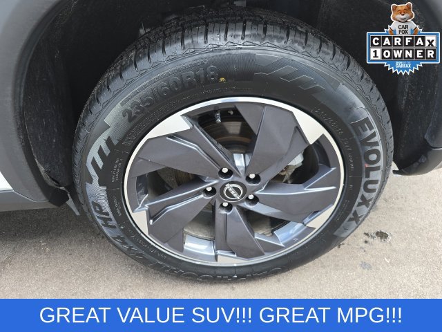 Used 2025 Nissan Rogue SV FWD image 24