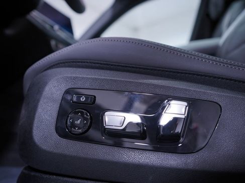 New 2026 BMW X5 M60i image 12