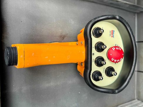 Used 2018 Ford F550 4x4 Regular Cab Super Duty image 5