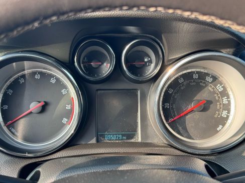 Used 2013 Buick Encore Premium image 19