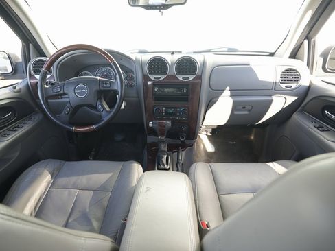 Used 2009 GMC Envoy Denali w/ Sun And 6-Disc Cd Package image 38