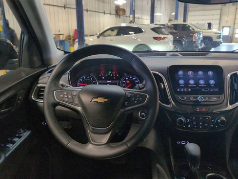 Used 2023 Chevrolet Equinox LT image 10