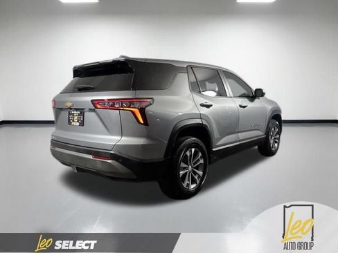 Used 2026 Chevrolet Equinox LT w/ Convenience Package II FWD image 6