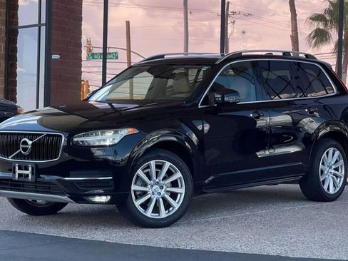 Used 2016 Volvo XC90 T6 Momentum w/ Momentum Plus Package image 4