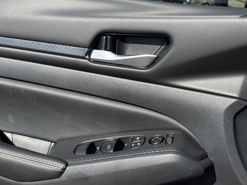 New 2025 Nissan Altima 2.5 SV w/ SV Special Edition Package image 18