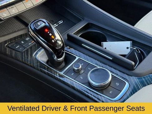 Used 2023 Cadillac CT5 Luxury image 25