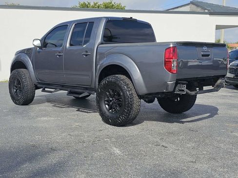 Used 2019 Nissan Frontier SV image 11
