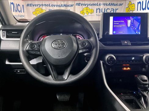 Certified 2024 Toyota RAV4 XLE FWD image 17