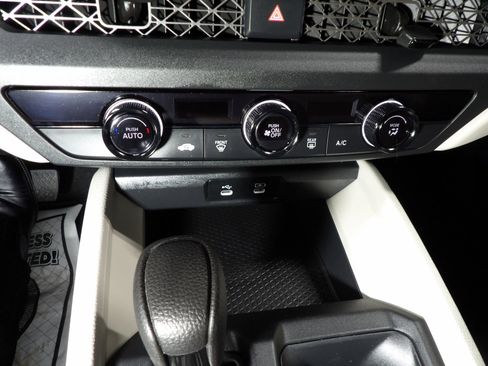 Used 2025 Honda Accord LX image 18