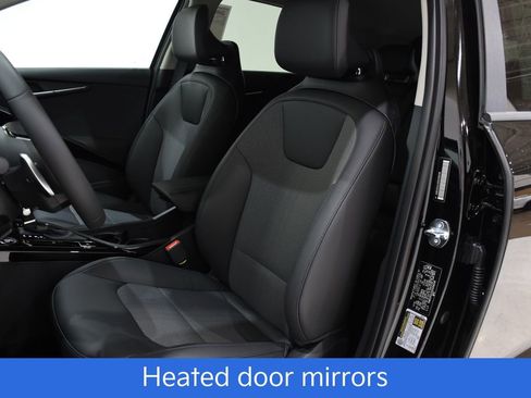 New 2025 Kia Niro EX image 21