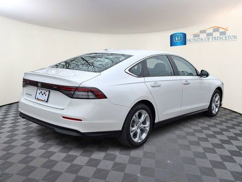 Certified 2023 Honda Accord LX image 6