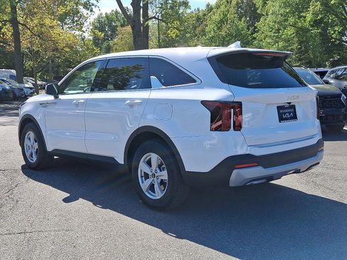 New 2026 Kia Sorento LX image 4