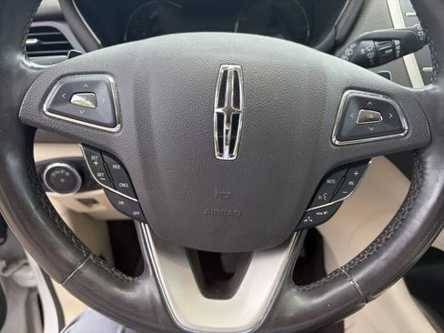 Used 2015 Lincoln MKC FWD w/ Equipment Group 102A Reserve image 23