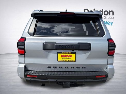 Used 2025 Toyota 4Runner TRD Off-Road Premium AWD/4WD image 6