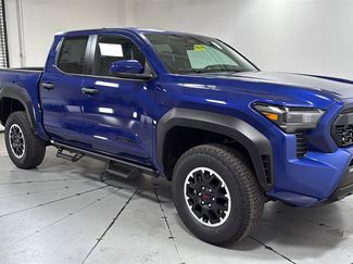 New 2025 Toyota Tacoma TRD Off-Road video 3