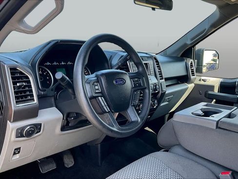 Used 2015 Ford F150 XLT AWD/4WD image 17