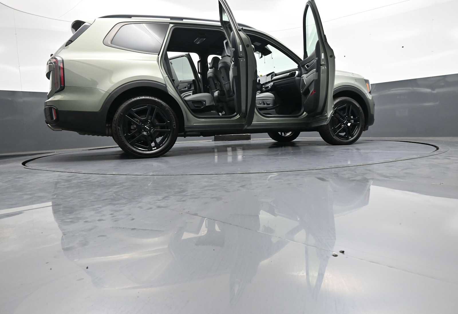 Used 2024 Kia Telluride EX X-Line AWD/4WD image 50